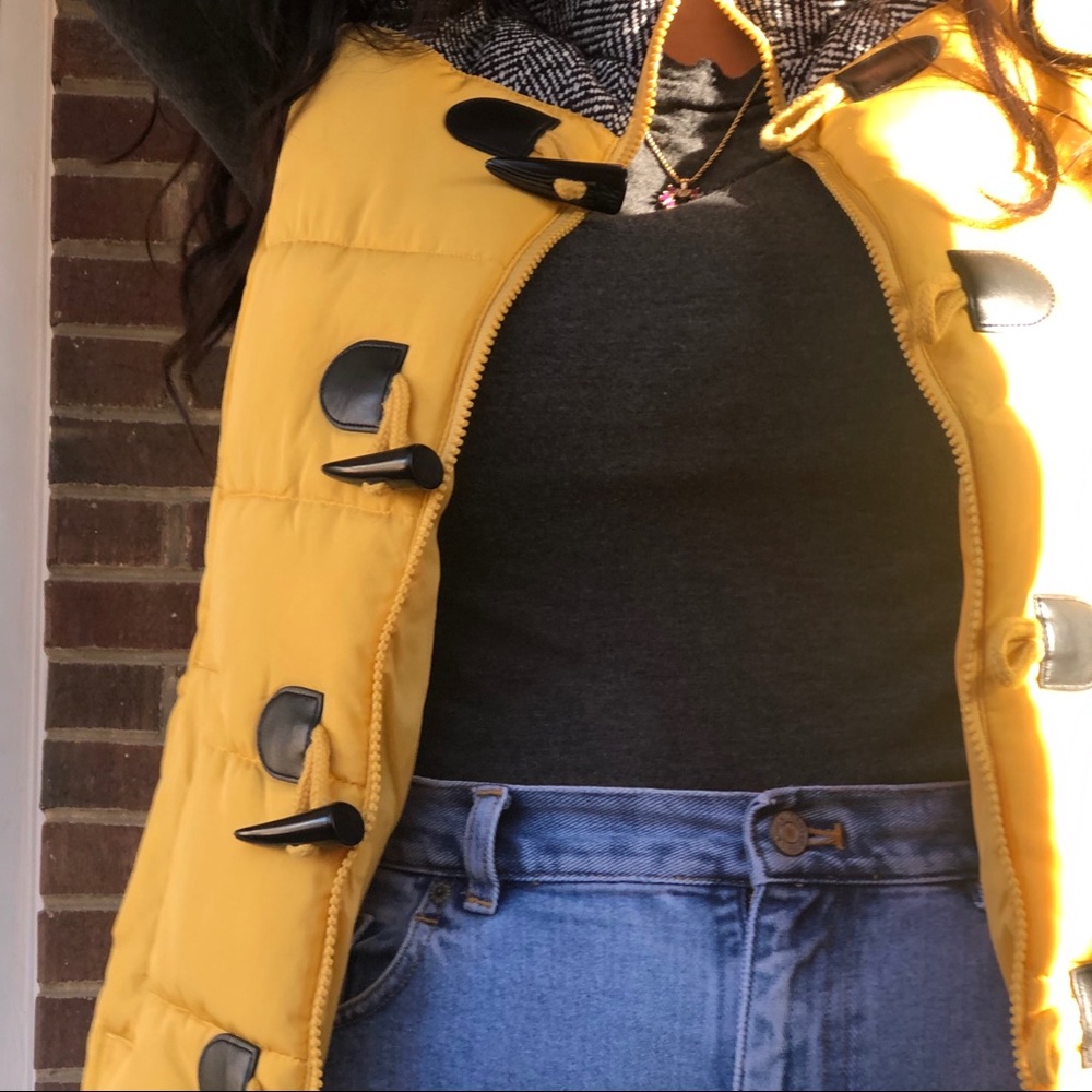 Yellow Puffer Vest 🍂❄️
